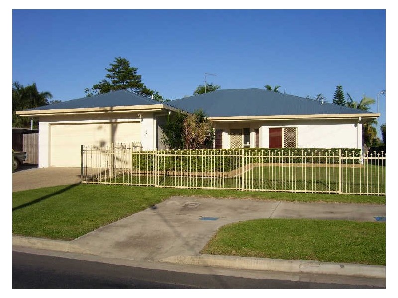 2 Kambara Street, White Rock QLD 4868