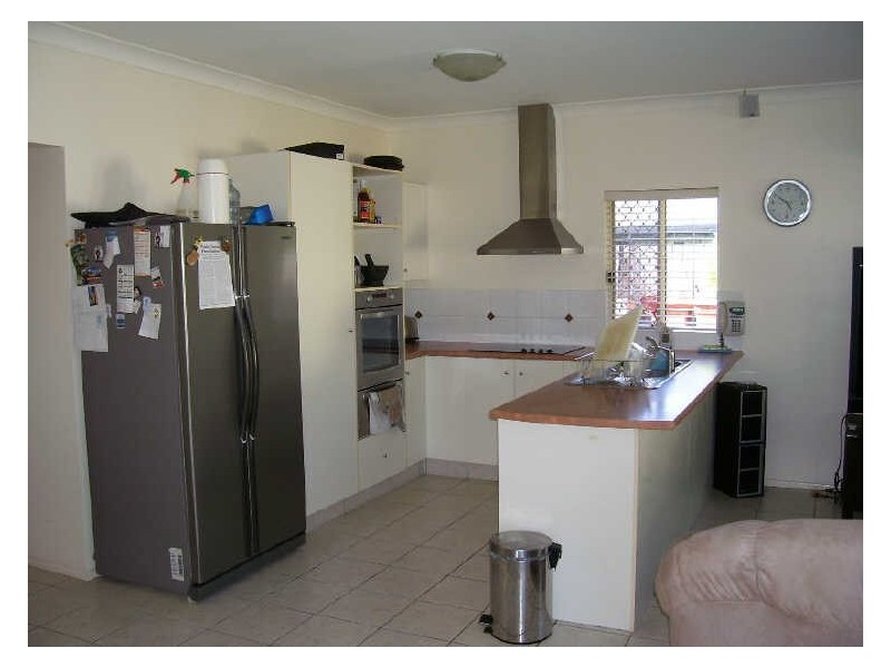 2 Kambara Street, White Rock QLD 4868