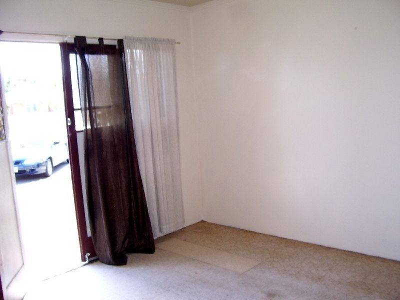 2/209 Little Spence Street, Bungalow QLD 4870