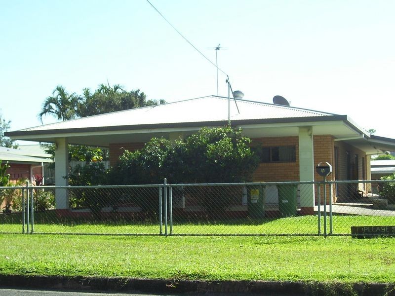 5 Brown Street, Woree QLD 4868