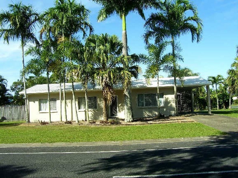 50 Robert Road, Bentley Park QLD 4869