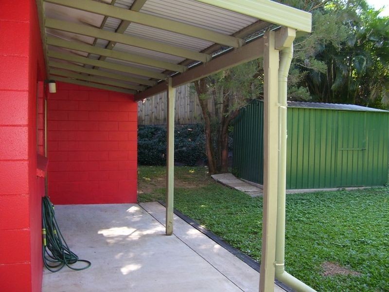 9 Coleus Court, Mooroobool QLD 4870