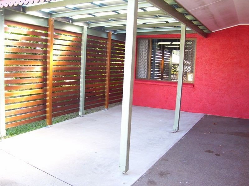 9 Coleus Court, Mooroobool QLD 4870