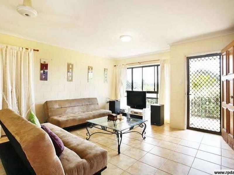 79 Carnation Drive, Mooroobool QLD 4870