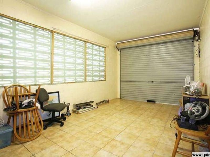 79 Carnation Drive, Mooroobool QLD 4870