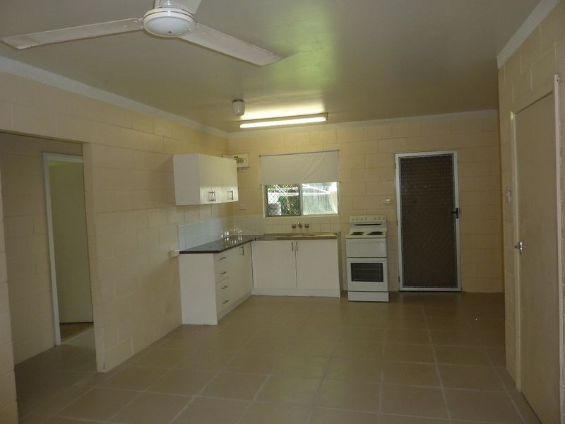 1/9 Sondrio Street, Woree QLD 4868
