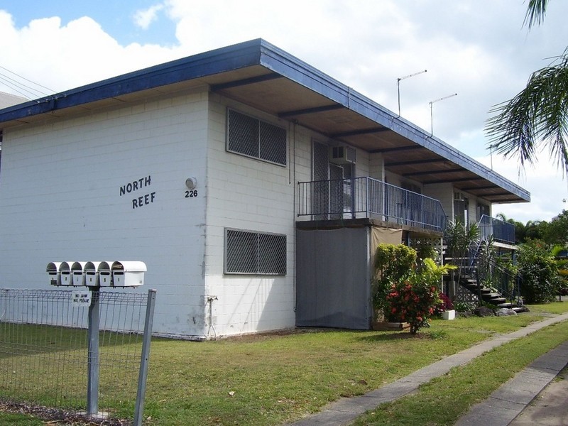 2/226 Sheridan Street, Cairns North QLD 4870