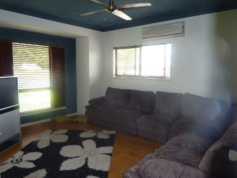 12 Picnic Street, White Rock QLD 4868