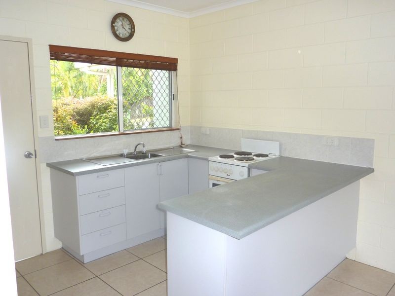 6/4 Atlantic Close, White Rock QLD 4868