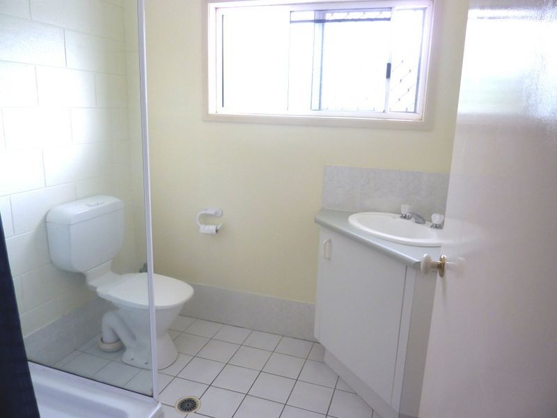 6/4 Atlantic Close, White Rock QLD 4868