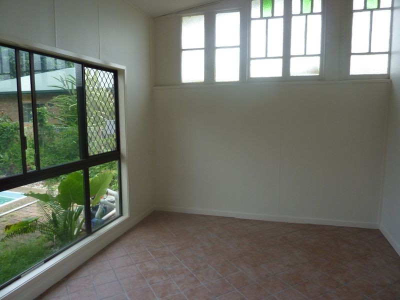 28 Alma Close, Woree QLD 4868