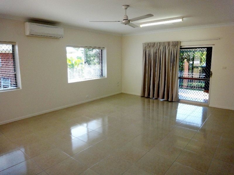 4 Vista Street, Bayview Heights QLD 4868