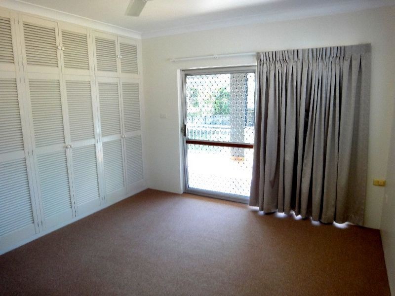 4 Vista Street, Bayview Heights QLD 4868