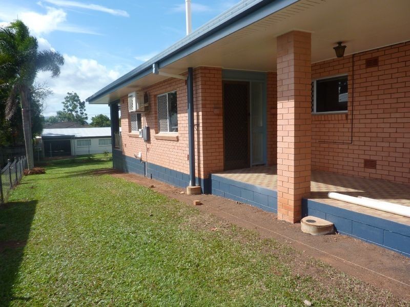 4 Vista Street, Bayview Heights QLD 4868