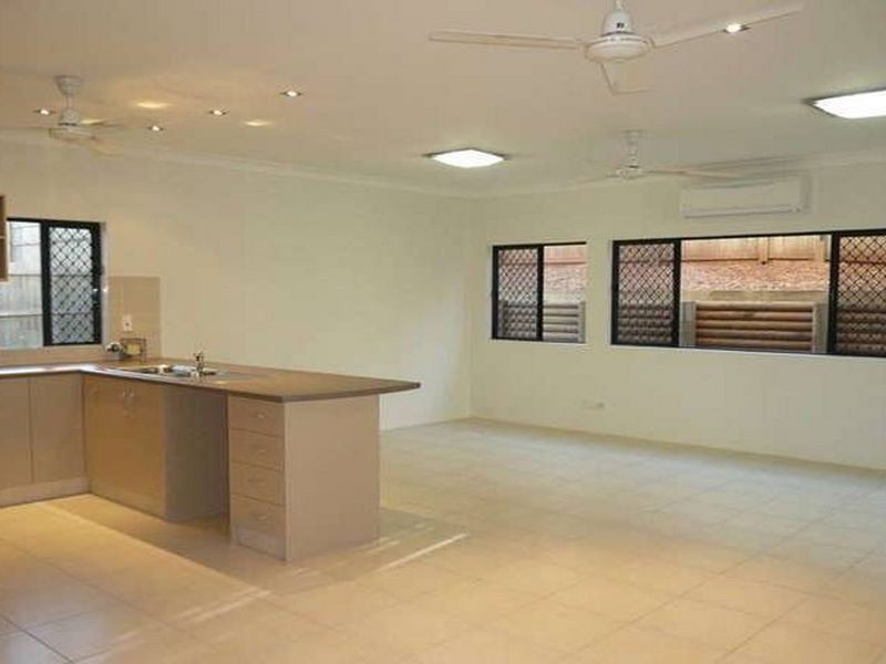 5 Turon Close, Bentley Park QLD 4869