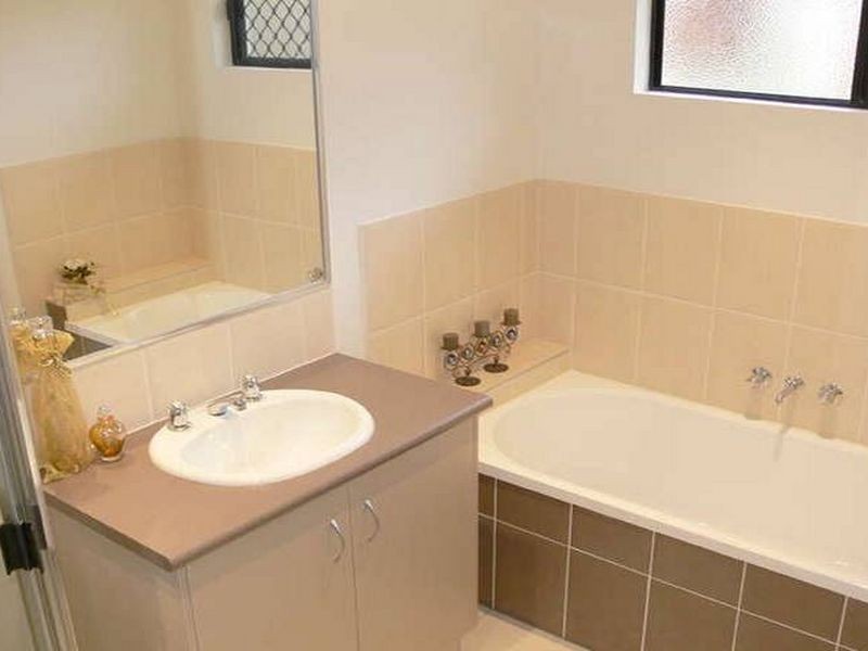 5 Turon Close, Bentley Park QLD 4869