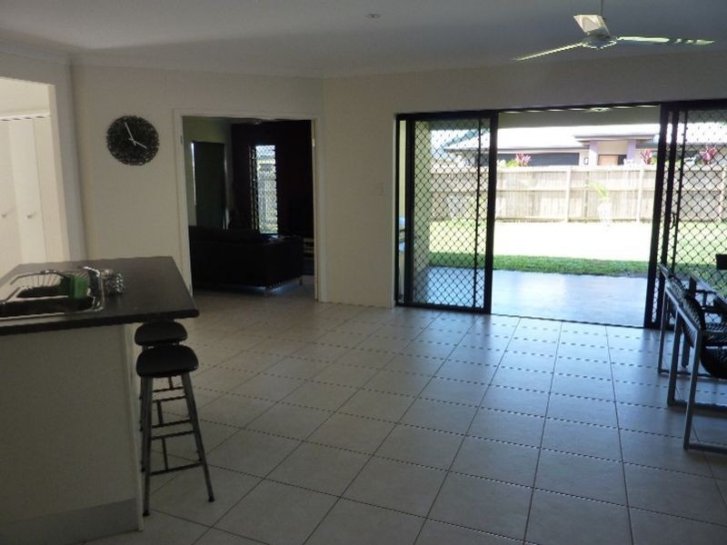 20 Heysen Close, Redlynch QLD 4870