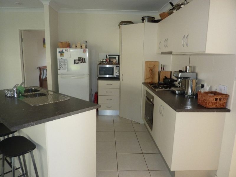 20 Heysen Close, Redlynch QLD 4870