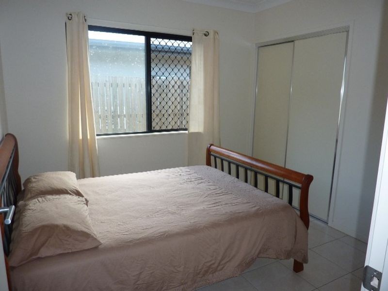 20 Heysen Close, Redlynch QLD 4870