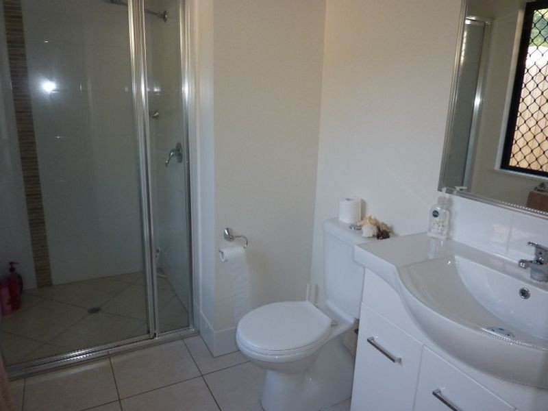 20 Heysen Close, Redlynch QLD 4870