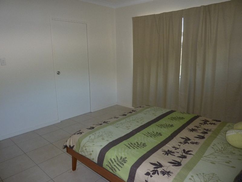 20 Heysen Close, Redlynch QLD 4870