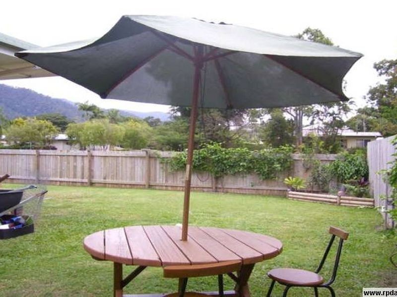 1/448 McCoombe Street, Mooroobool QLD 4870