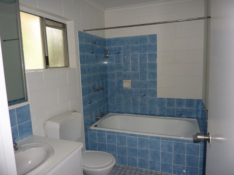 12/98 Pease Street, Manoora QLD 4870