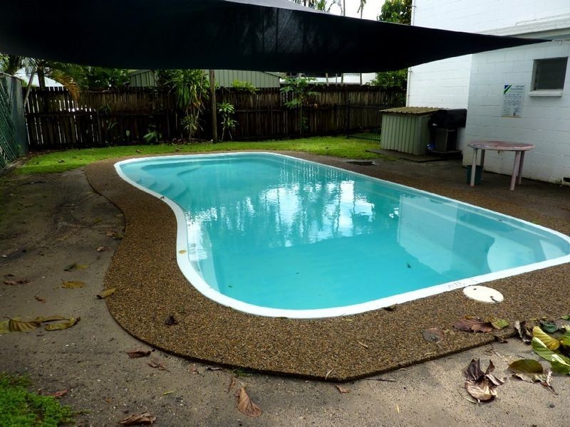 12/98 Pease Street, Manoora QLD 4870