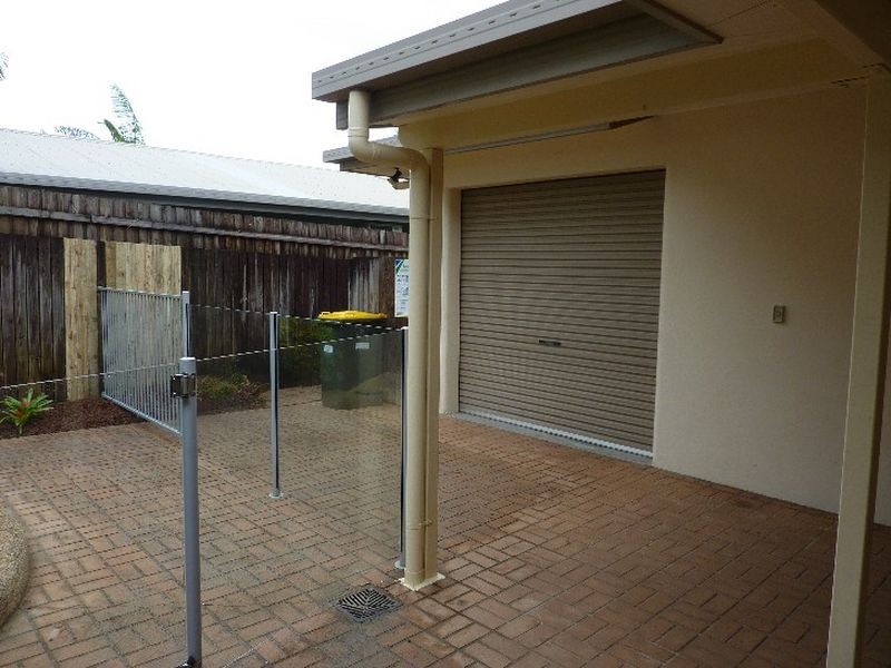 9 Redfern Place, Mooroobool QLD 4870