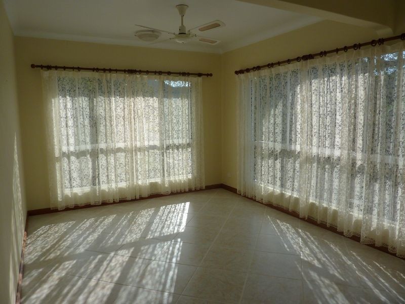 17 Callum Street, Mooroobool QLD 4870