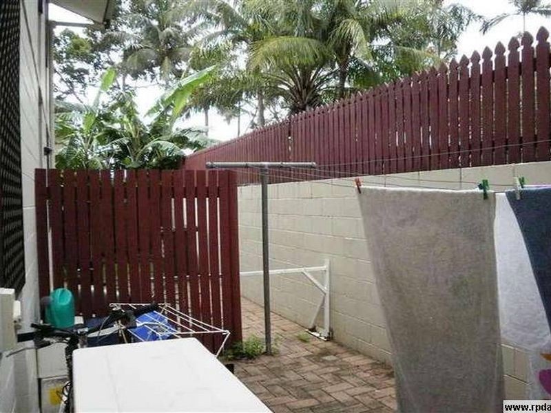 5/3 Pioneer St, Manoora QLD 4870