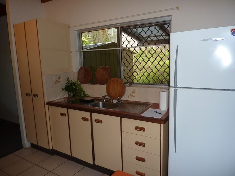 27-29 Barnes Street, Earlville QLD 4870