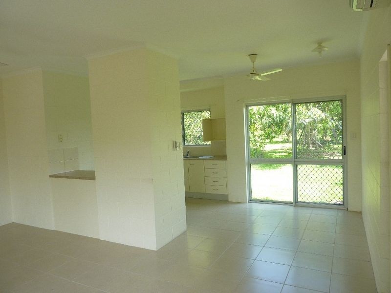 11 Arizona Crescent, White Rock QLD 4868
