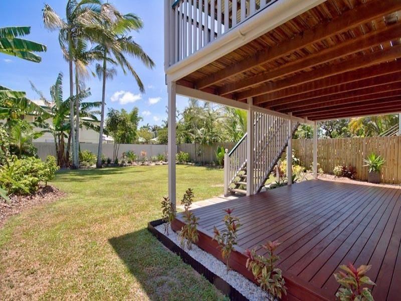 11 Boland St, Westcourt QLD 4870