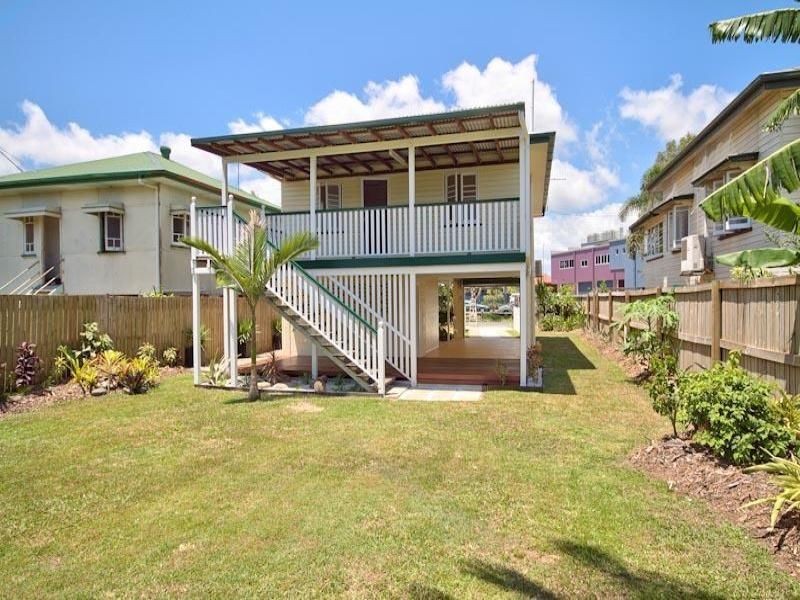 11 Boland St, Westcourt QLD 4870
