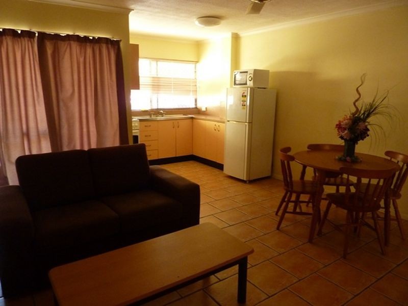 10/5 Fisk, Westcourt QLD 4870