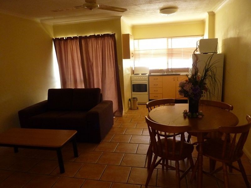 10/5 Fisk, Westcourt QLD 4870