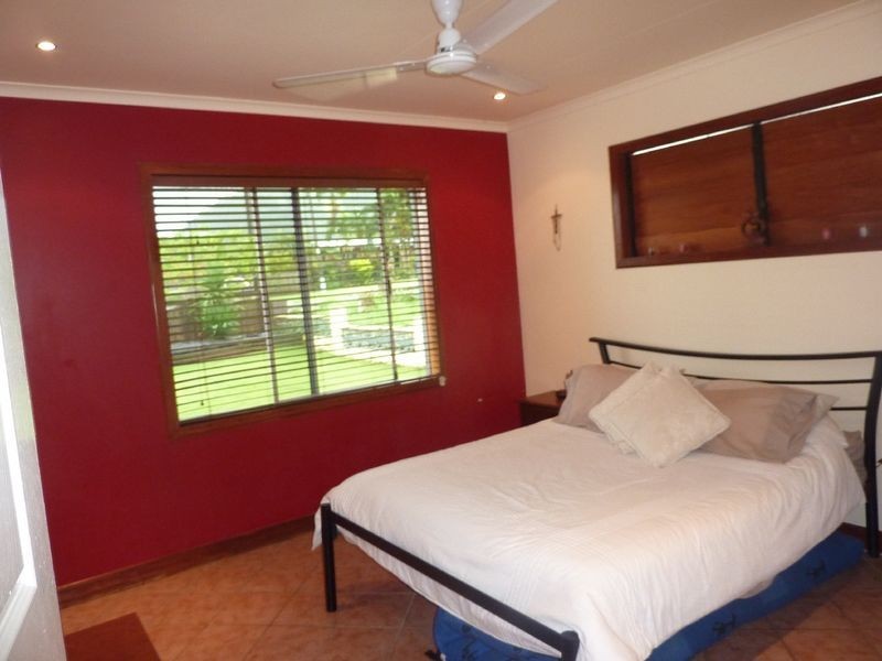166 Toogood Road, Bayview Heights QLD 4868