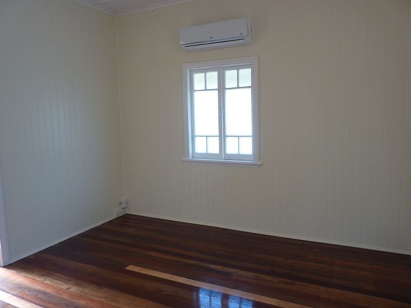 13 Boland Street, Westcourt QLD 4870