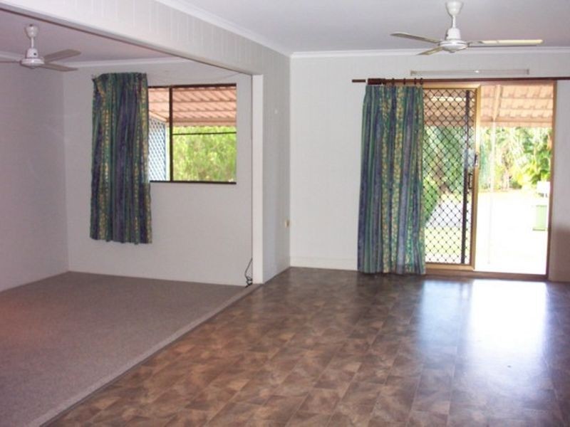 41 Hollywood Boulevard, White Rock QLD 4868