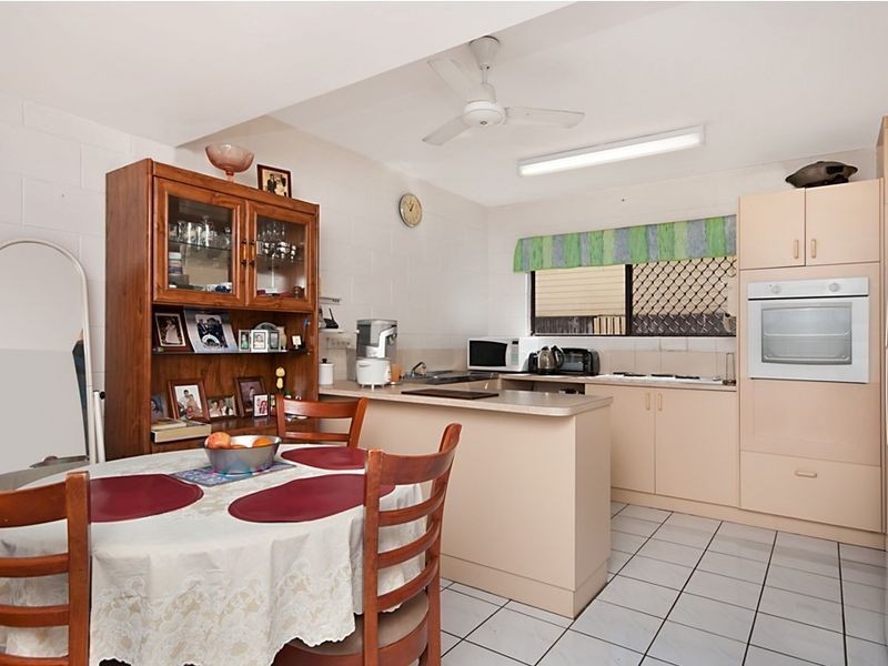 7/323 McLeod Street, Cairns North QLD 4870
