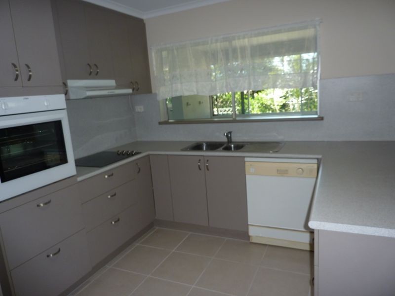 22 Vista Street, Bayview Heights QLD 4868