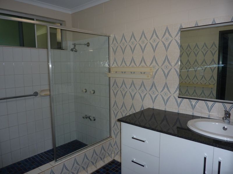 22 Vista Street, Bayview Heights QLD 4868