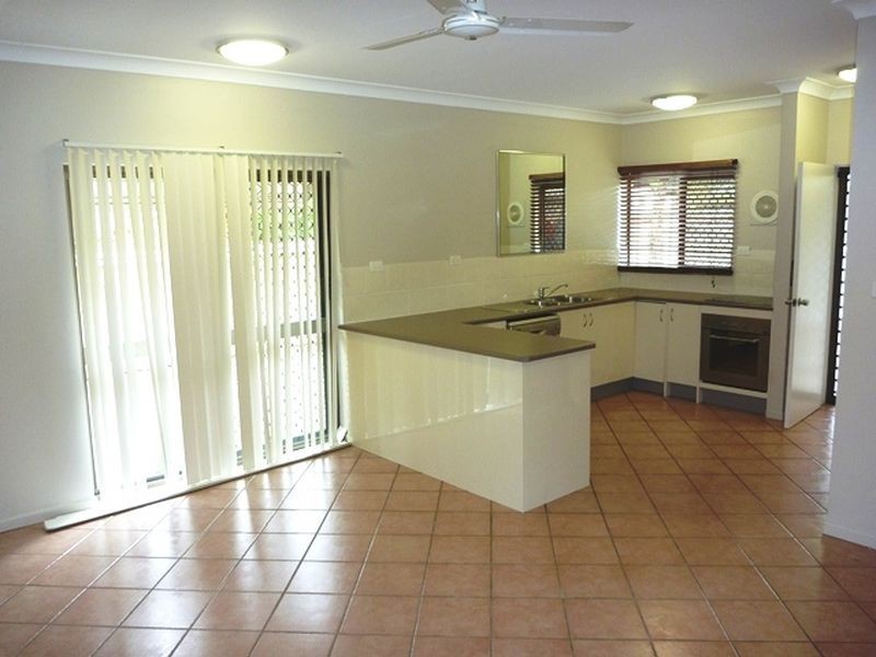 2/21 Balaclava Road, Earlville QLD 4870