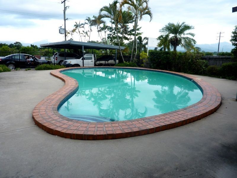 1/35 Bruce Highway, Woree QLD 4868