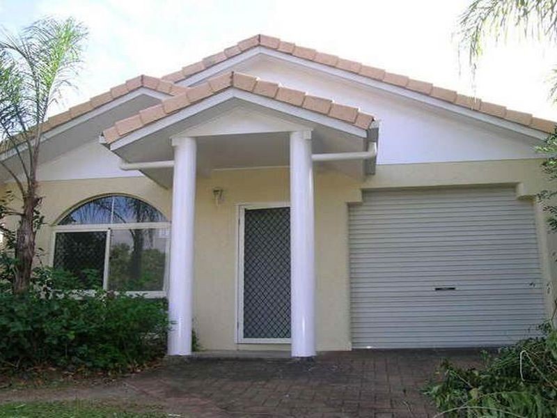 16 Silky Oak Court, Mooroobool QLD 4870