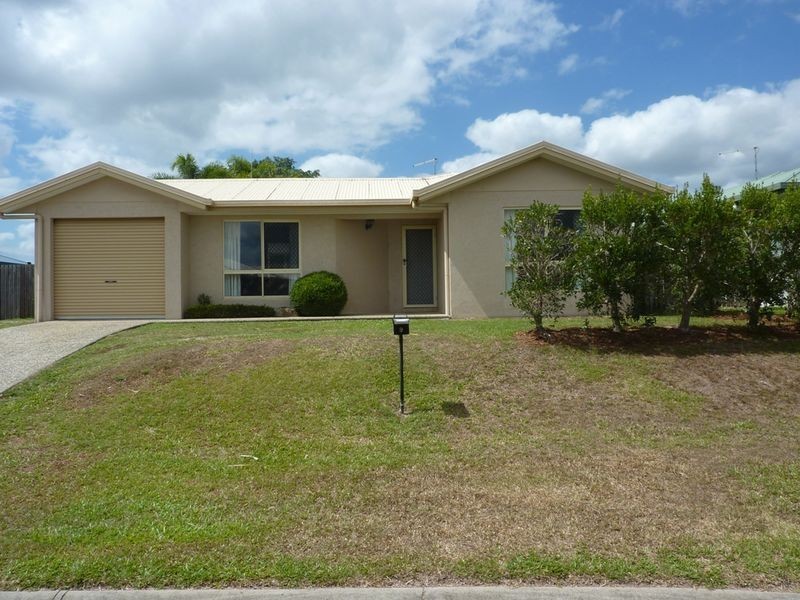 9 Sunrise Street, White Rock QLD 4868