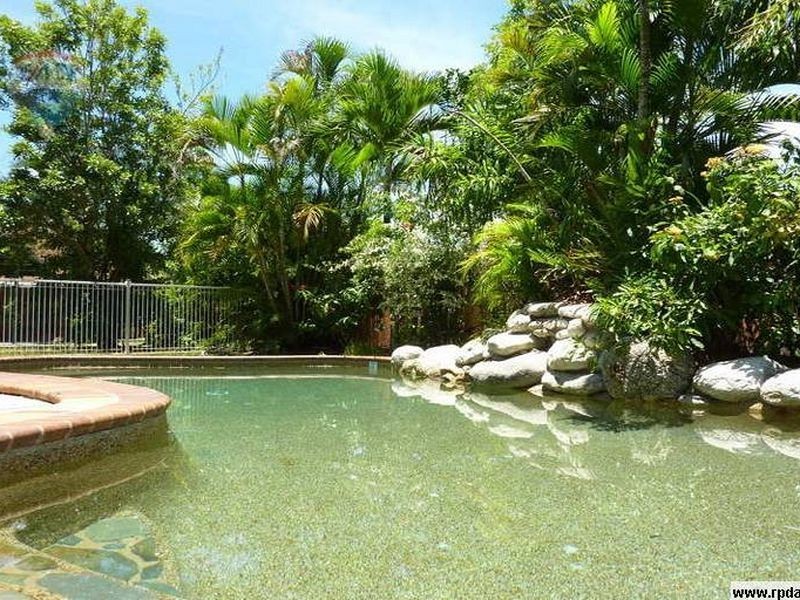 11/4 Chester Court, Manunda QLD 4870