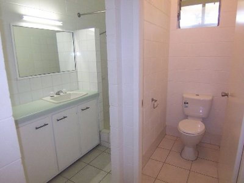 1/8 Sandown Close, Woree QLD 4868