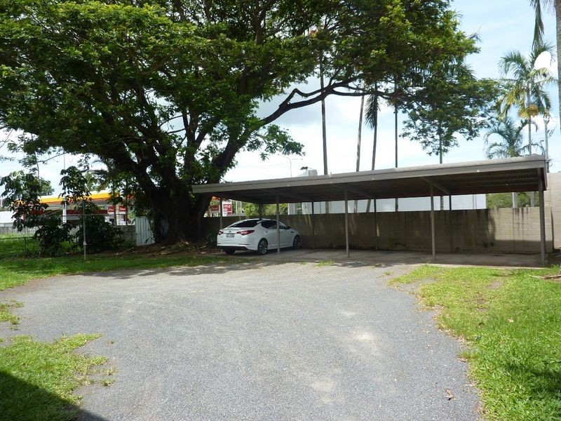 2/9 Sondrio Street, Woree QLD 4868